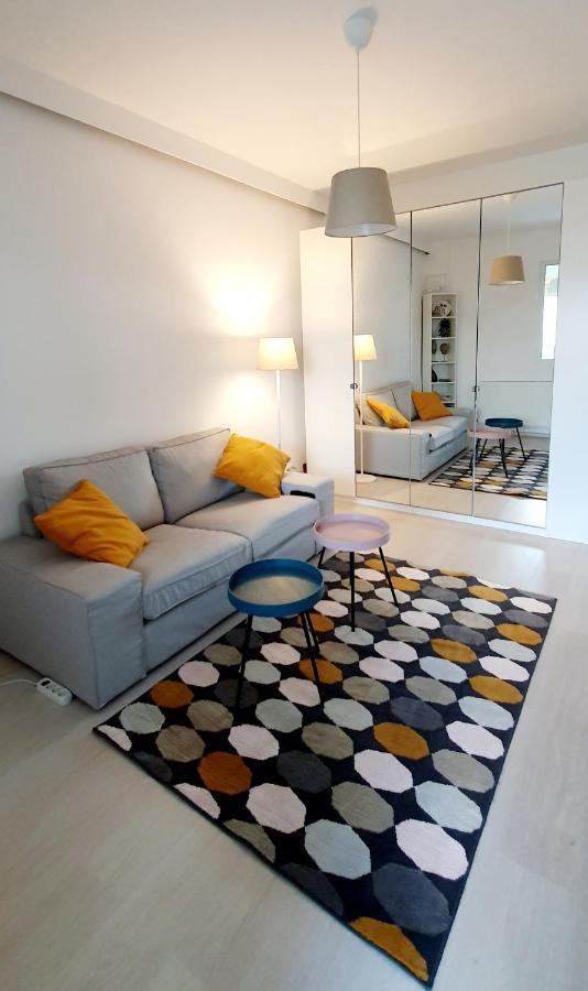 New Cozy Apartment 3 Min To Subway 24H/7 Self Check-In Popesti-Leordeni Екстер'єр фото